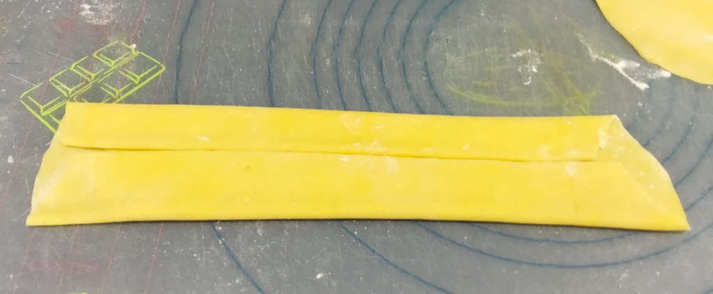 tagliatelle pasta ready to cut